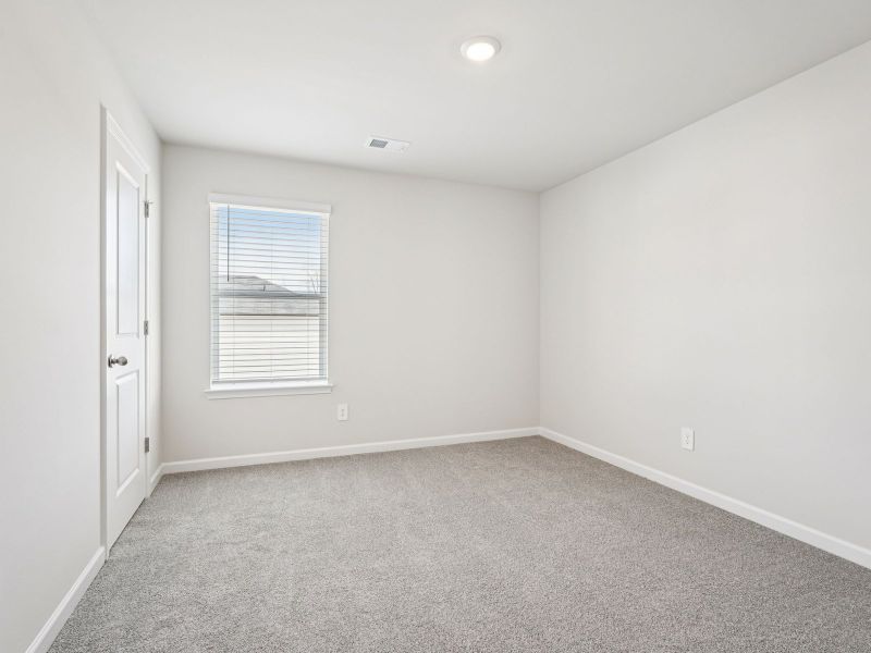 Spacious, unfurnished interior of a new home in Manning Mill, Adairsville (Image 18).