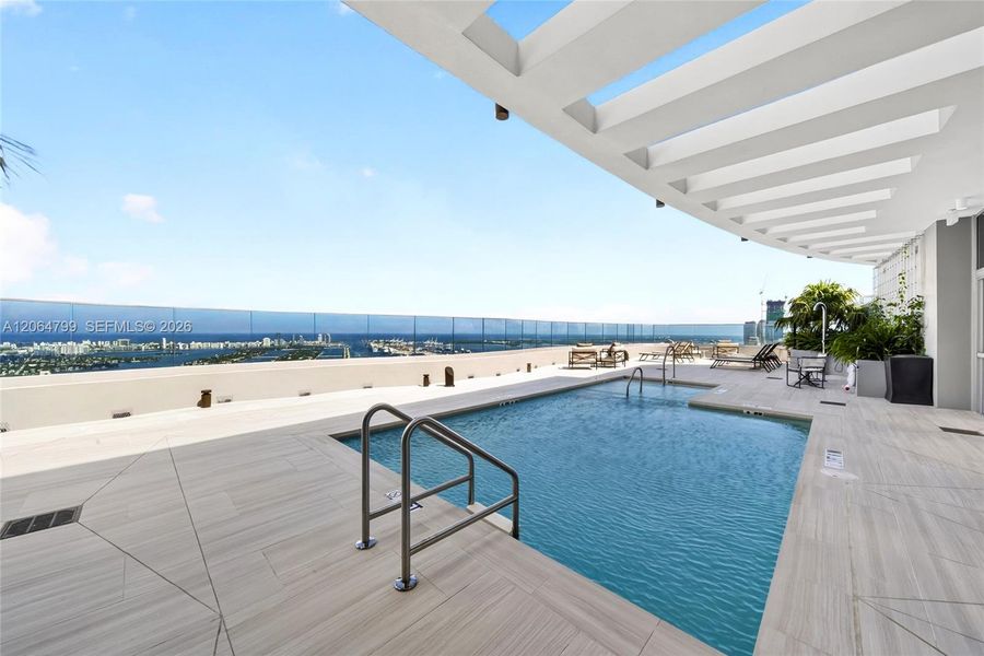 Community amenities in , Miami (Image 36). Community amenities in , Miami (Image 36).