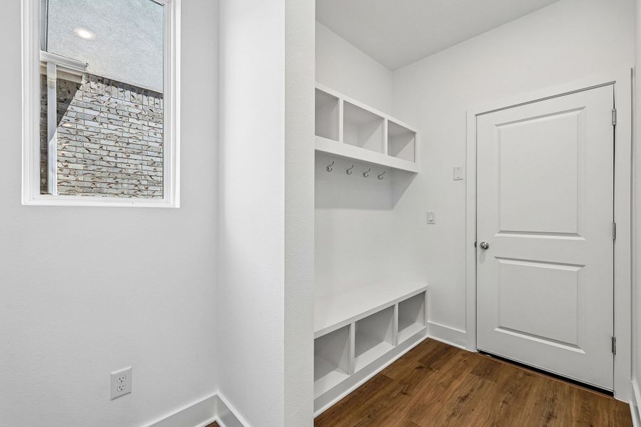 Spacious, unfurnished interior of a new home in Freedom at Anthem, Kyle (Image 26).