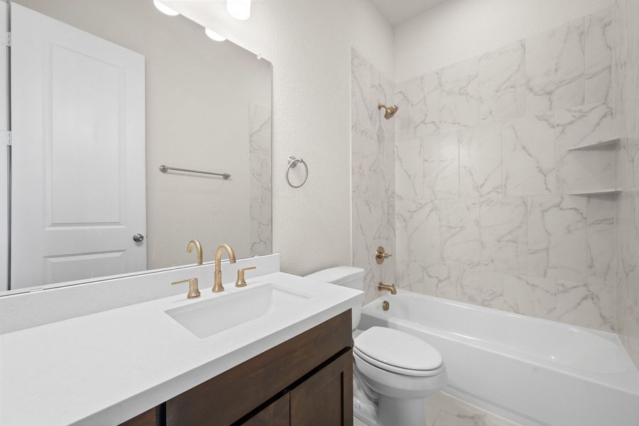 Furnished interior view inside a new home in Chapel Ridge, Waco (Image 15).