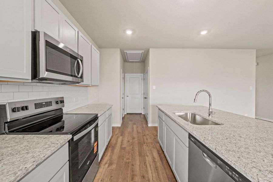 Beautiful finishes in Light & Bright Kitchen