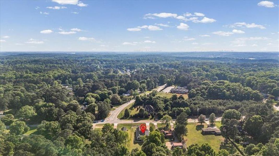 Natural landscape and outdoor views near in Lilburn (Image 39). Natural landscape and outdoor views near in Lilburn (Image 39).