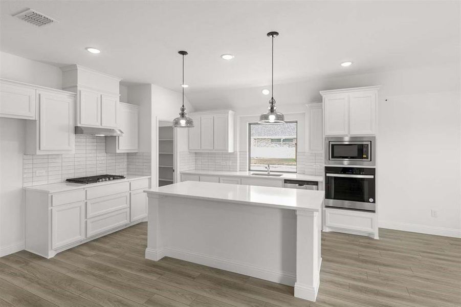 Furnished interior view inside a new home in River Ranch, Van Alstyne (Image 4).