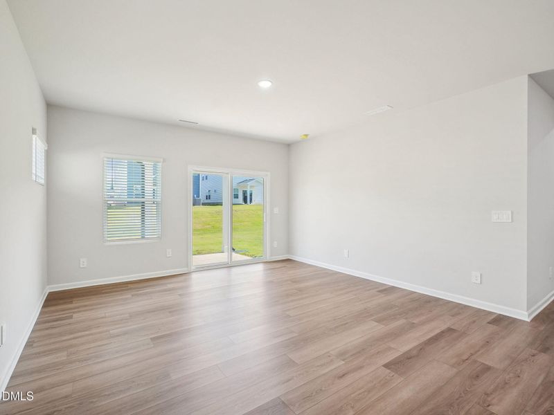 8-web-or-mls-Raleigh - River Glen - 644 8-web-or-mls-Raleigh - River Glen - 644