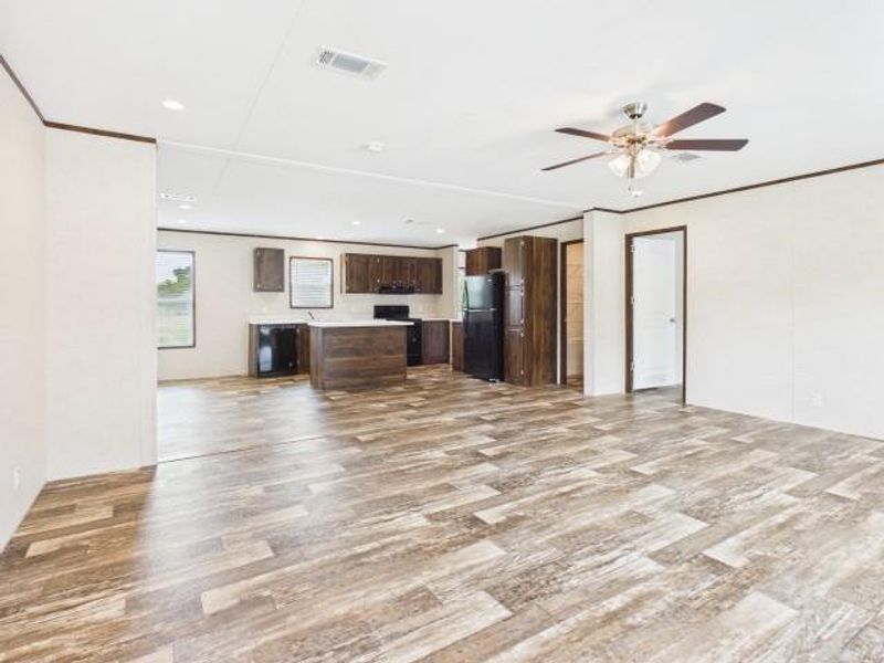 Spacious, unfurnished interior of a new home in , Murchison (Image 24).