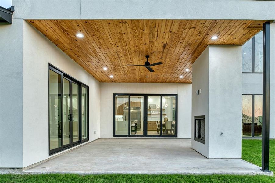 Outdoor first floor Patio/Fireplace Outdoor first floor Patio/Fireplace