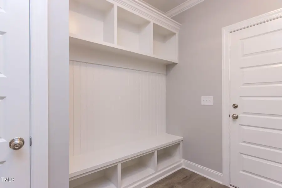 027-1920x1080-owners-entrance