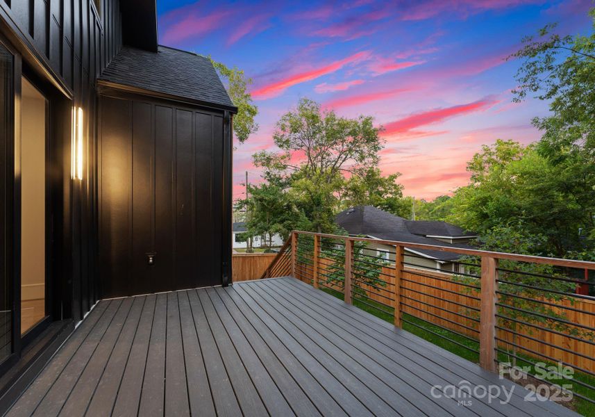 Exterior details and patio area of a home in , Charlotte (Image 4).