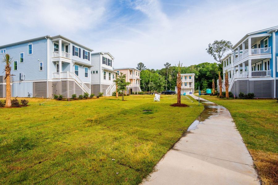 Exterior details and patio area of a home in Central Park, Charleston (Image 21).