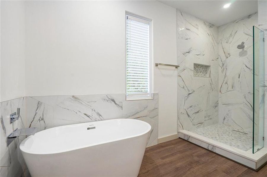 Furnished interior view inside a new home in , Conyers (Image 4).