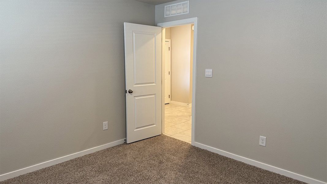 Spacious, unfurnished interior of a new home in London Towne, Corpus Christi (Image 12). Spacious, unfurnished interior of a new home in London Towne, Corpus Christi (Image 12).