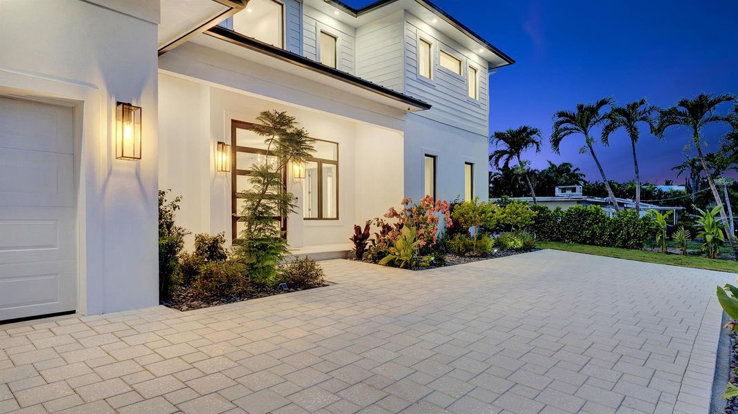Exterior details and patio area of a home in , Delray Beach (Image 29).
