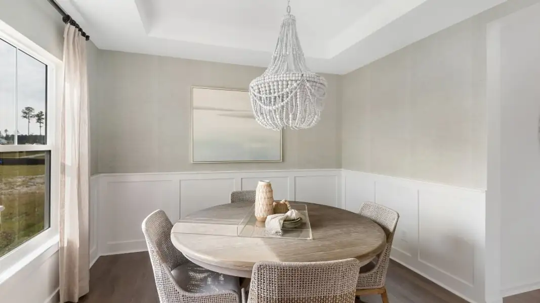 Litchfield dining room