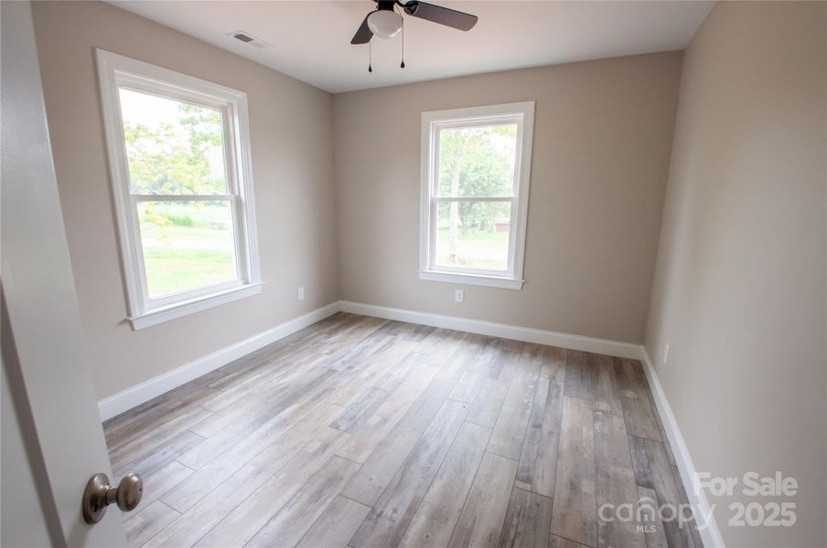 Spacious, unfurnished interior of a new home in , Ronda (Image 18).