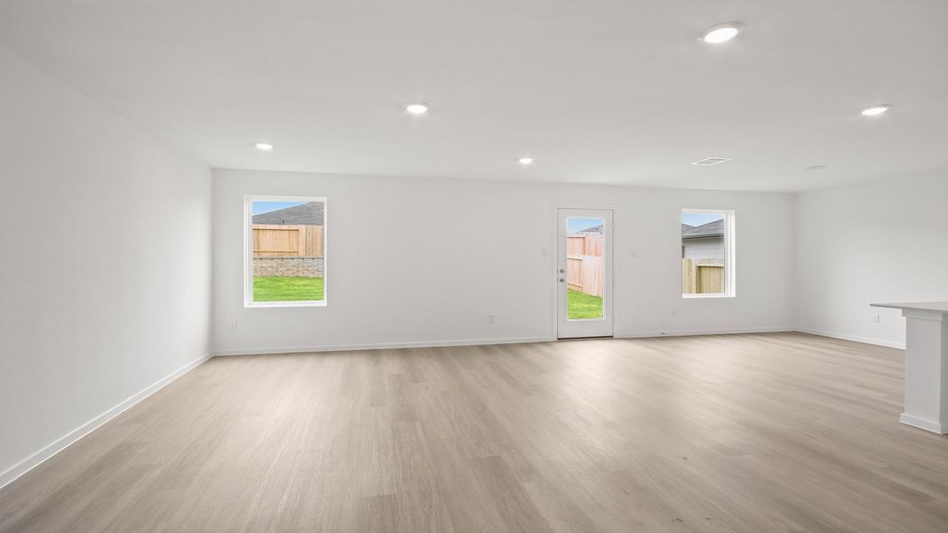 Representative unfurnished interior of a home built from the Callahan by D.R. Horton in Mill Creek, Magnolia (Image 13).