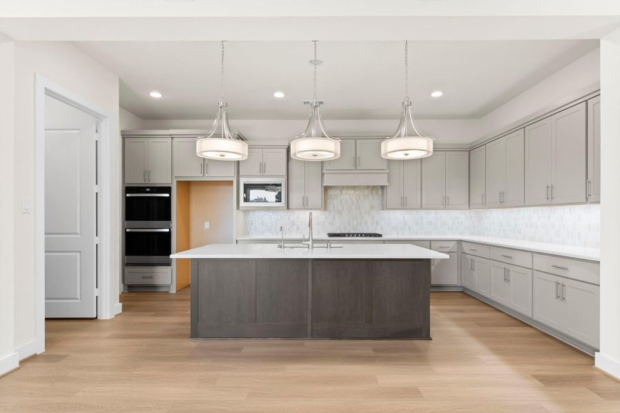 Abundant Kitchen Cabinets