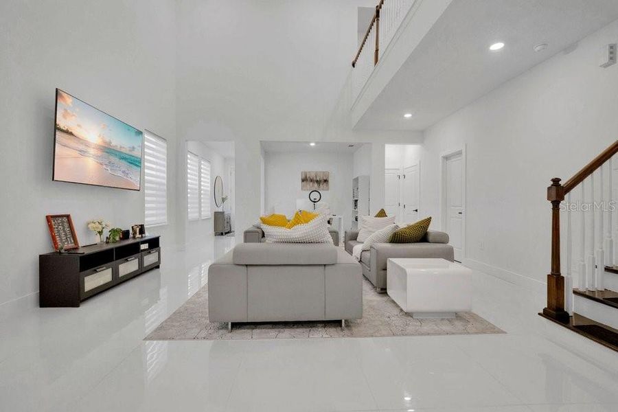 Furnished interior view inside a new home in , Winter Garden (Image 6).