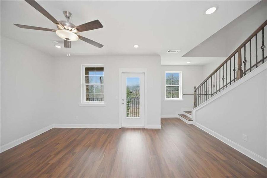 Spacious, unfurnished interior of a new home in , Atlanta (Image 20).