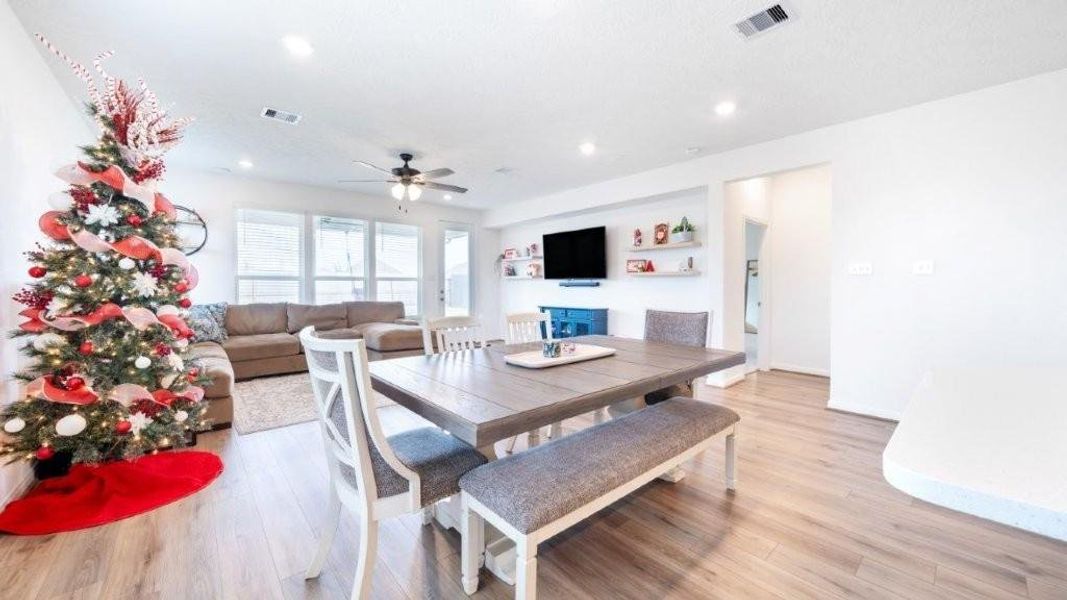 Furnished interior view inside a new home in , Alvin (Image 13).