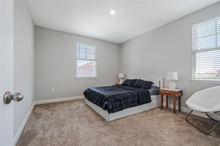 Furnished interior view inside a new home in , Orlando (Image 57).