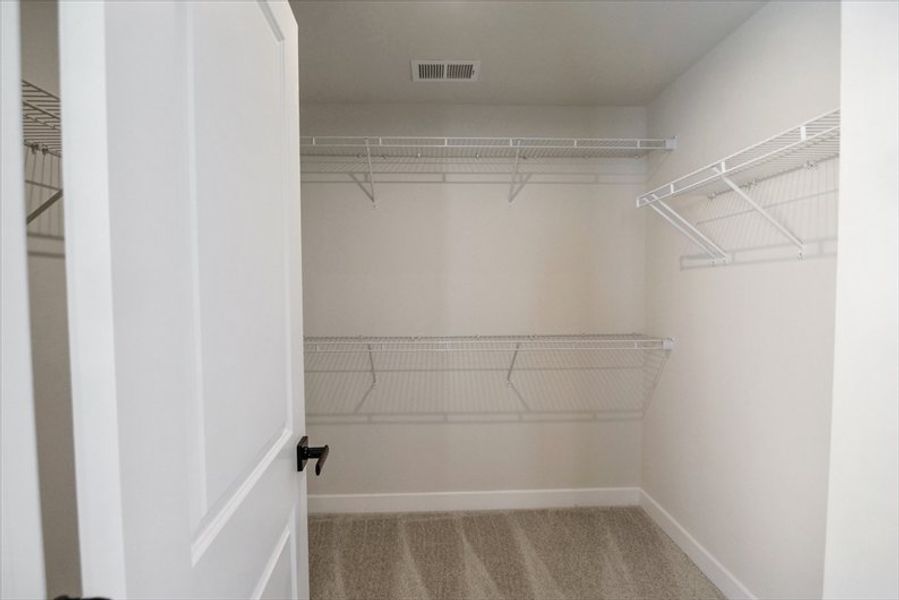 Spacious, unfurnished interior of a new home in Berkeley, Spartanburg (Image 41).