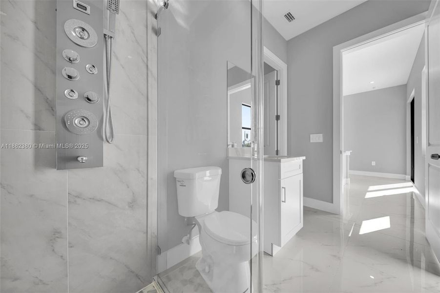 Furnished interior view inside a new home in , Lehigh Acres (Image 6).