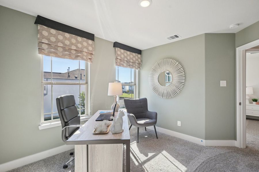 Cay Landing Model - Nimitz - Secondary Bedroom/Study