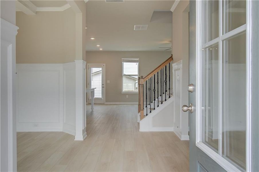 Spacious, unfurnished interior of a new home in Berkeley Lakes, Locust Grove (Image 15).