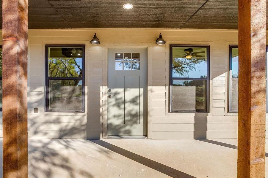 Exterior details and patio area of a home in , Weatherford (Image 17).