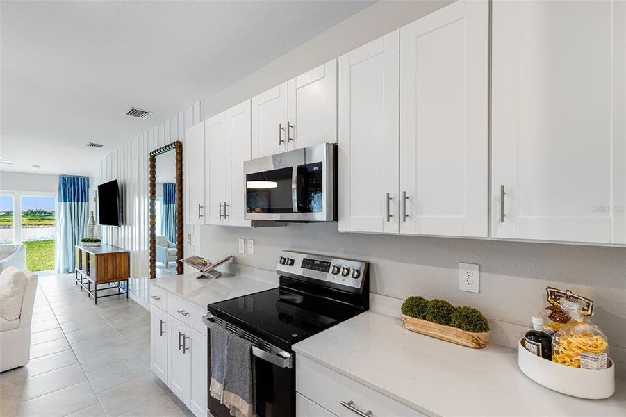 Furnished interior view inside a new home in Lennar at Turnleaf, Punta Gorda (Image 23).