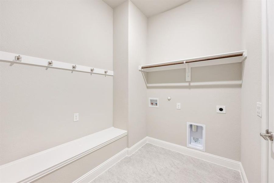 Spacious, unfurnished interior of a new home in Georgetown at Kings Fort, Kaufman (Image 27).