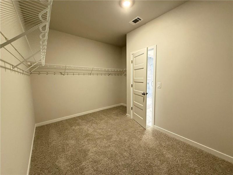 Spacious, unfurnished interior of a new home in Ponderosa Farms Manor, Gainesville (Image 33). Spacious, unfurnished interior of a new home in Ponderosa Farms Manor, Gainesville (Image 33).