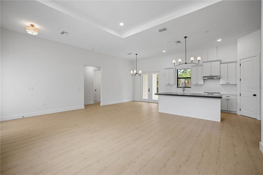 Spacious, unfurnished interior of a new home in , Port Charlotte (Image 30).