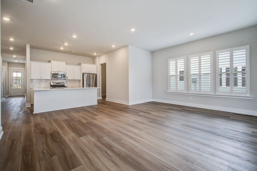 Spacious, unfurnished interior of a new home in Carnes Crossroads, Summerville (Image 13). Spacious, unfurnished interior of a new home in Carnes Crossroads, Summerville (Image 13).