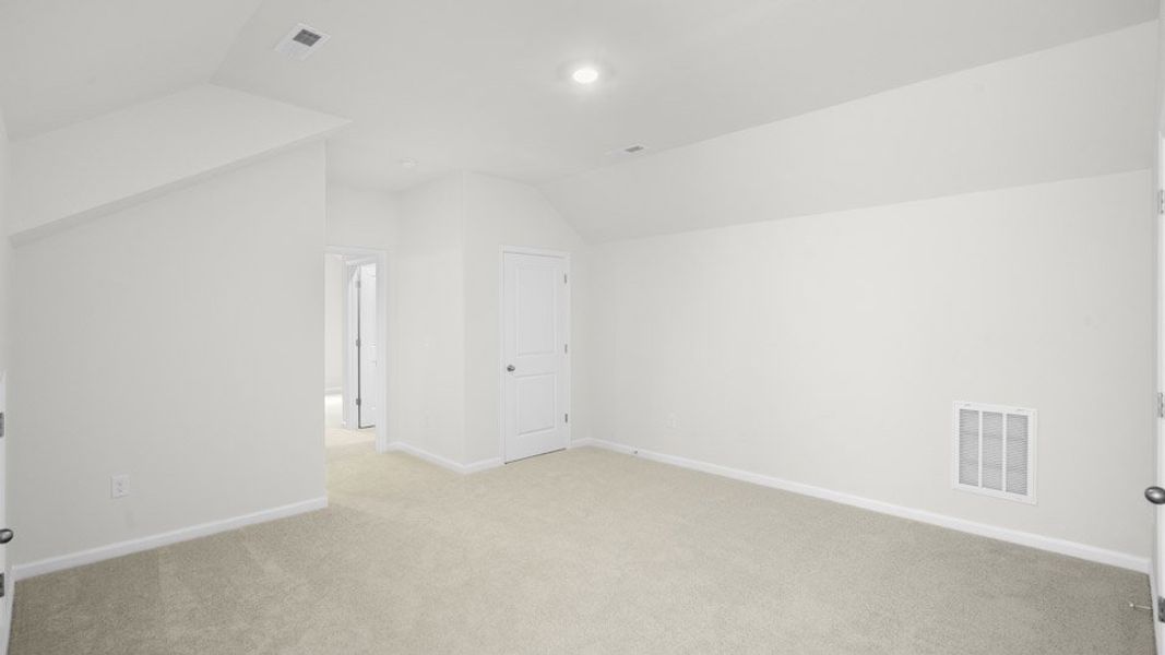Spacious, unfurnished interior of a new home in Horton Park, Apex (Image 23).