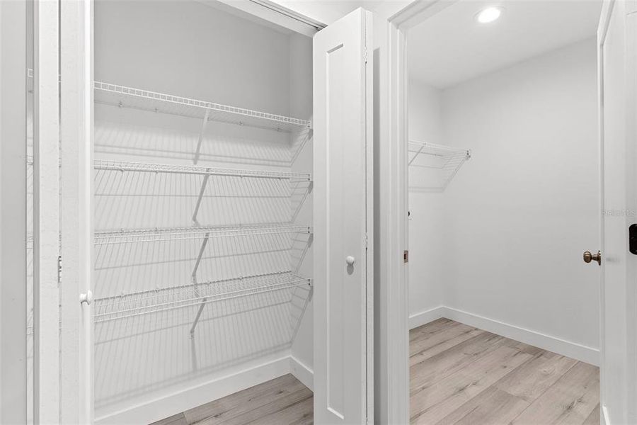 Spacious, unfurnished interior of a new home in , Lakeland (Image 13).