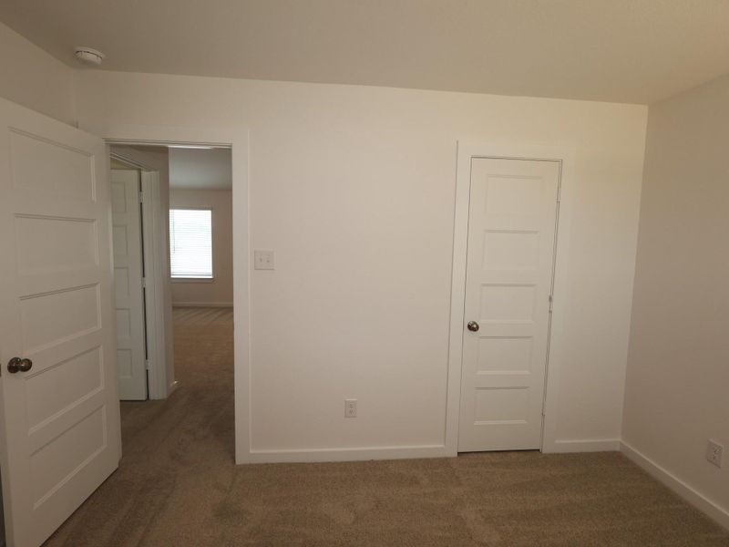 Spacious, unfurnished interior of a new home in Indian Springs, Crosby (Image 19).