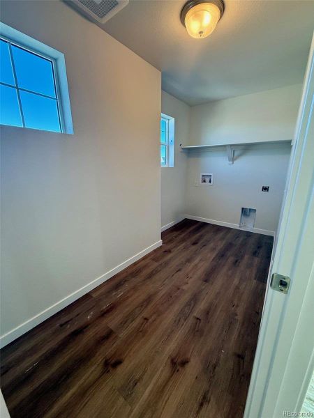 Spacious, unfurnished interior of a new home in , Watkins (Image 19).