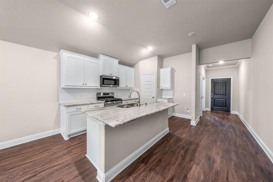 Furnished interior view inside a new home in Bridgepoint, Greenville (Image 14). Furnished interior view inside a new home in Bridgepoint, Greenville (Image 14).