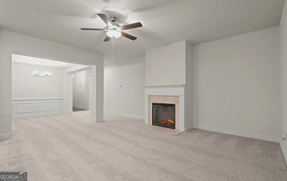 Spacious, unfurnished interior of a new home in Canterbury Villas, Carrollton (Image 20).