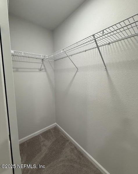 Spacious, unfurnished interior of a new home in , Jacksonville (Image 13).