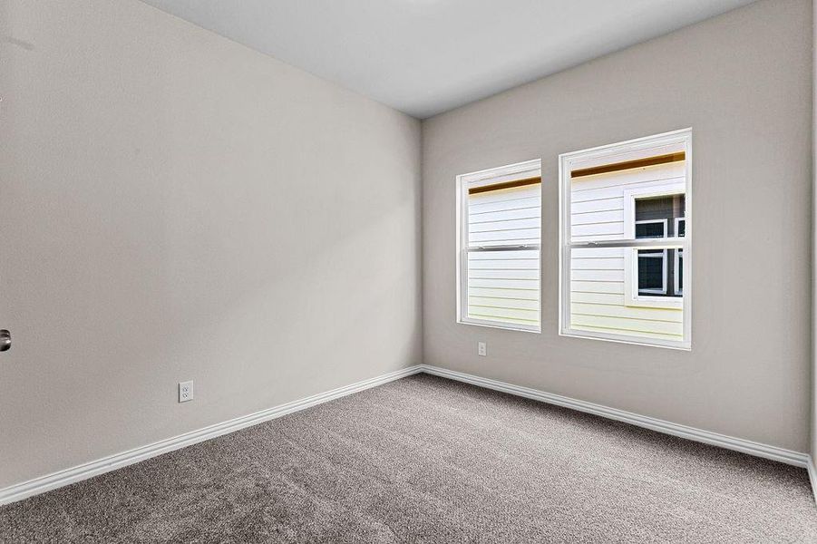 Spacious, unfurnished interior of a new home in Trails of Fossil Creek, Fort Worth (Image 17).