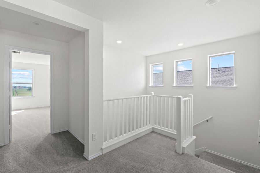 Spacious, unfurnished interior of a new home in Salerno - Classic Collection, Round Rock (Image 16). Spacious, unfurnished interior of a new home in Salerno - Classic Collection, Round Rock (Image 16).