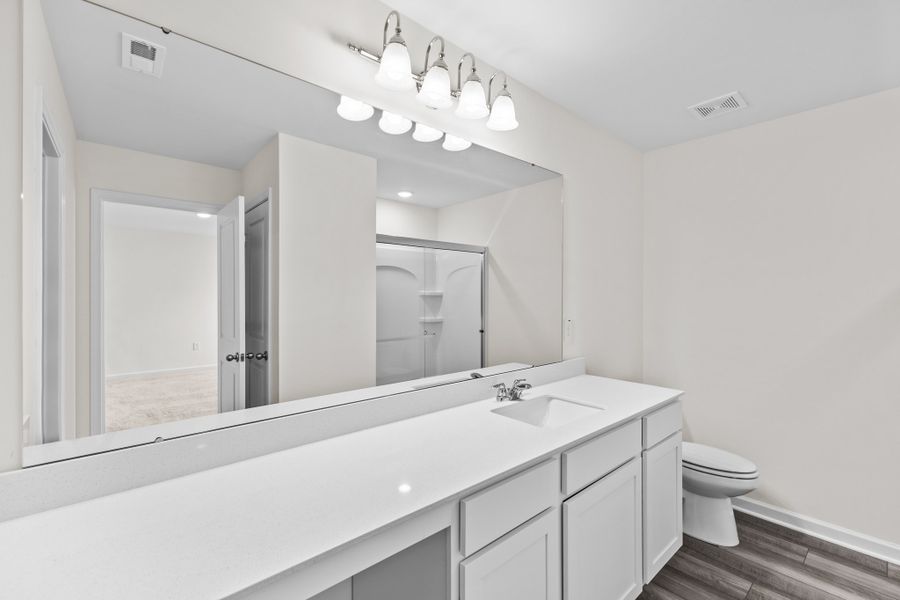 Representative furnished interior of a home built from the Radiance by Starlight Homes in Castlewood South, Taylor (Image 10).