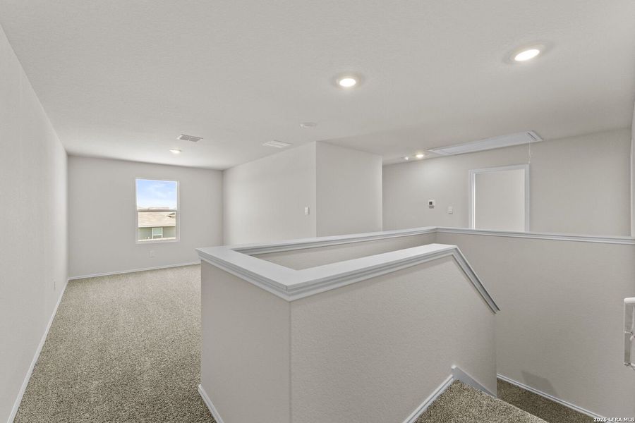 Spacious, unfurnished interior of a new home in Swenson Heights, Seguin (Image 21).