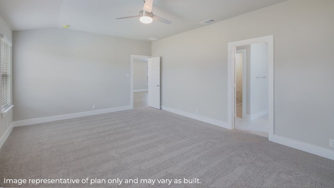 Representative unfurnished interior of a home built from the The Kingston by D.R. Horton in Brookstone Creek, San Antonio (Image 16).