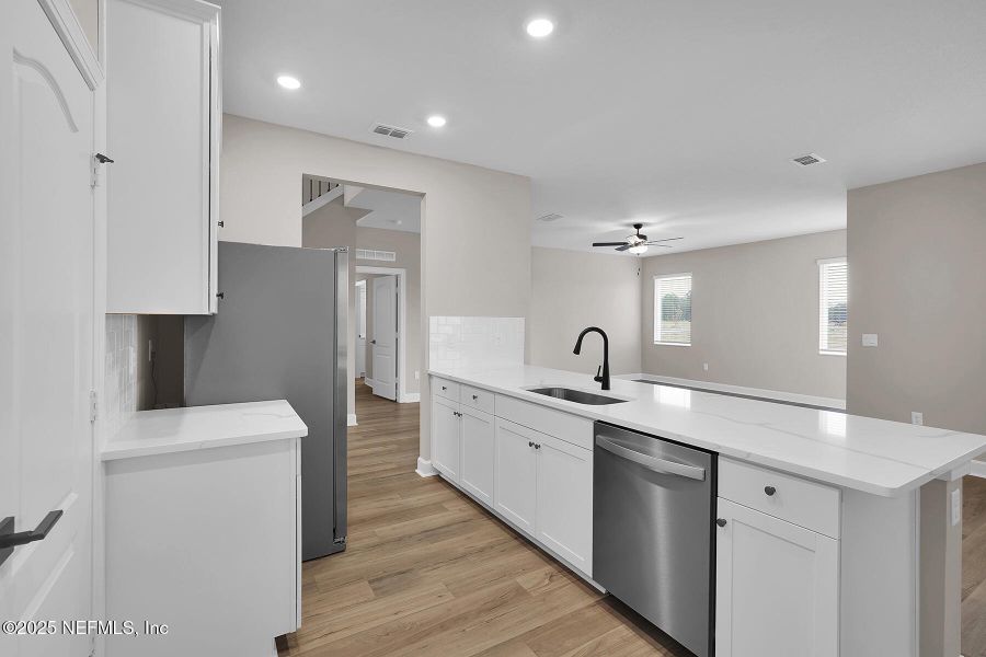 Furnished interior view inside a new home in Jennings Farm, Middleburg (Image 8).