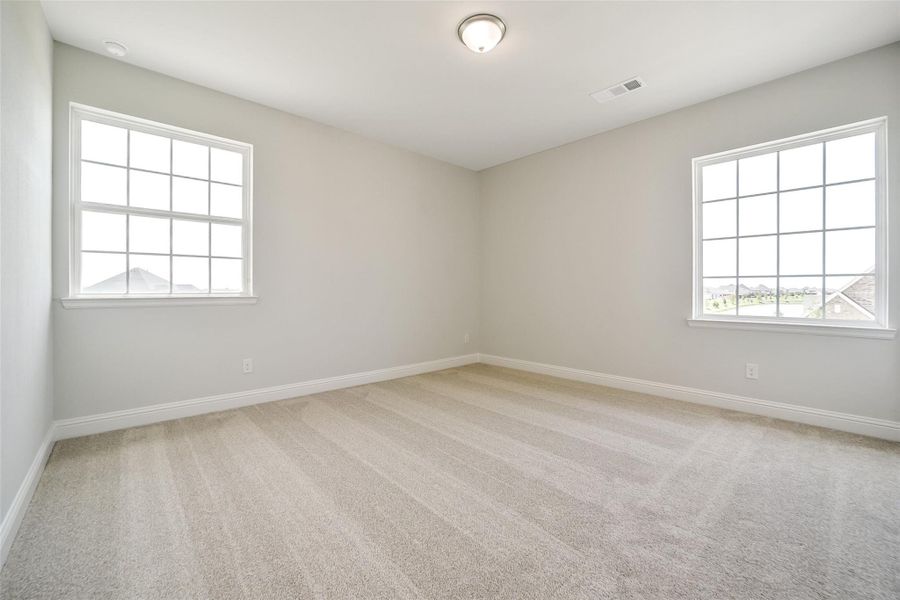 Spacious, unfurnished interior of a new home in Del Bello Lakes 60', Manvel (Image 28). Spacious, unfurnished interior of a new home in Del Bello Lakes 60', Manvel (Image 28).