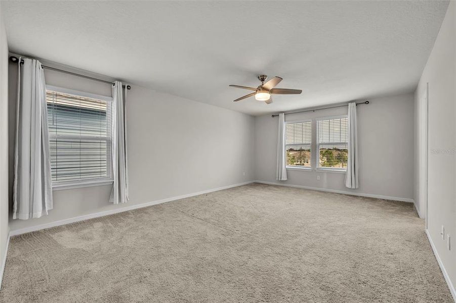 Spacious, unfurnished interior of a new home in , Kissimmee (Image 36).