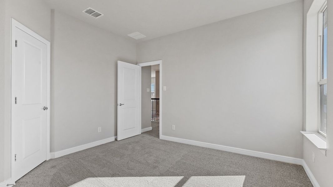 Spacious, unfurnished interior of a new home in Treeline, Justin (Image 34).